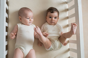 Body intimo NaturaPura/  Basic envelope neck bodysuit - HOPLA' PARMA Baby Collections