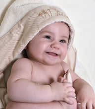 Load image into Gallery viewer, Triangolo /Baby towel with bunnies embroidered - HOPLA&#39; PARMA Baby Collections
